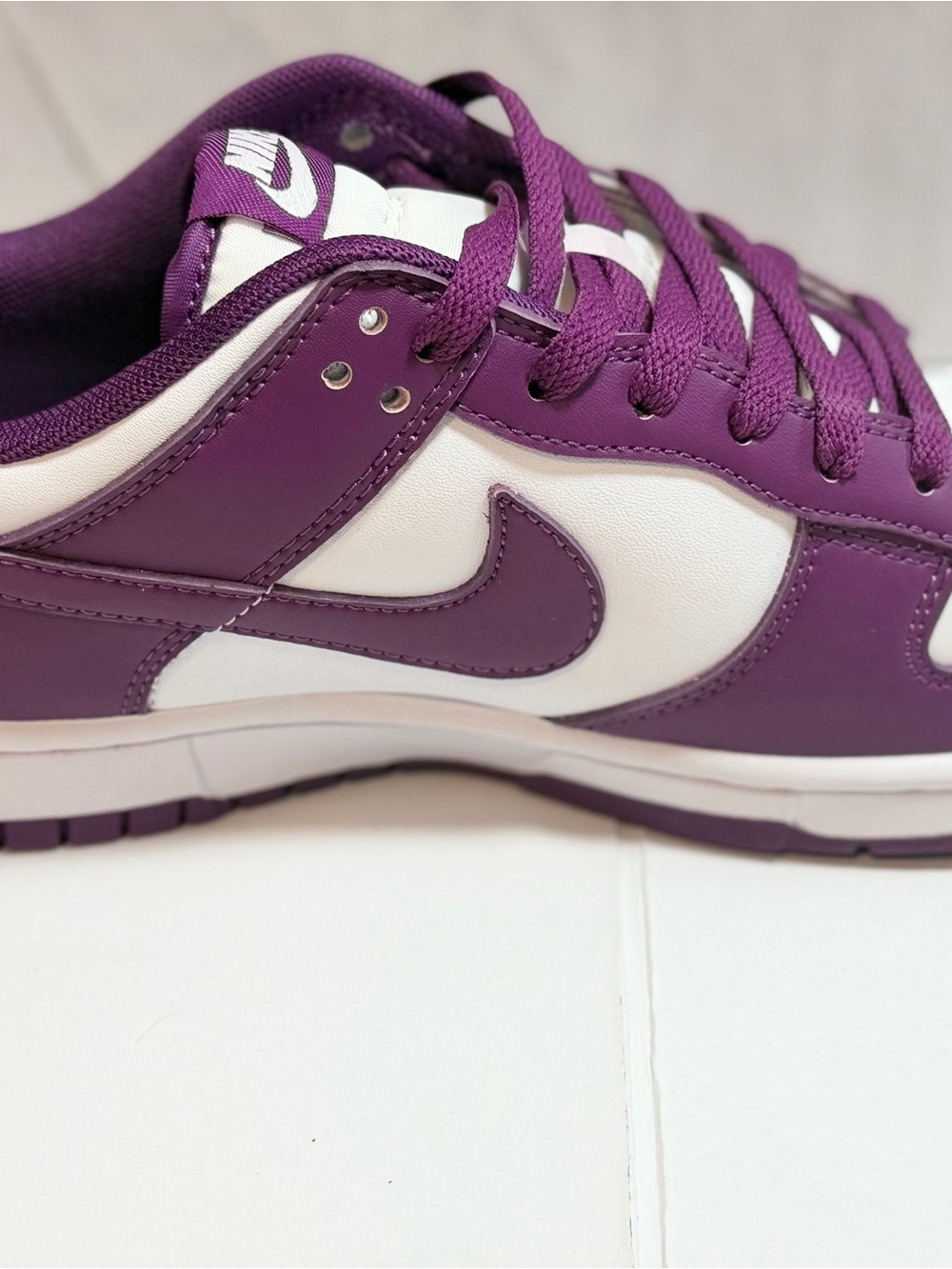 Nike Purple and White Low-Top Sneakers - Picture 8 of 10